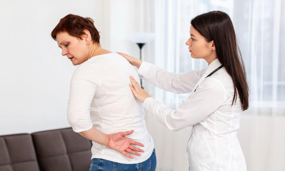 6 Herniated Disc Symptoms to Discuss With a Doctor